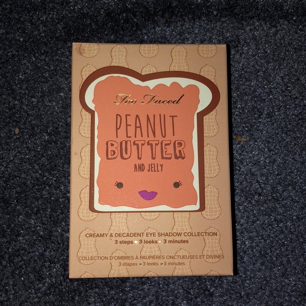 Peanut butter and jelly pallet